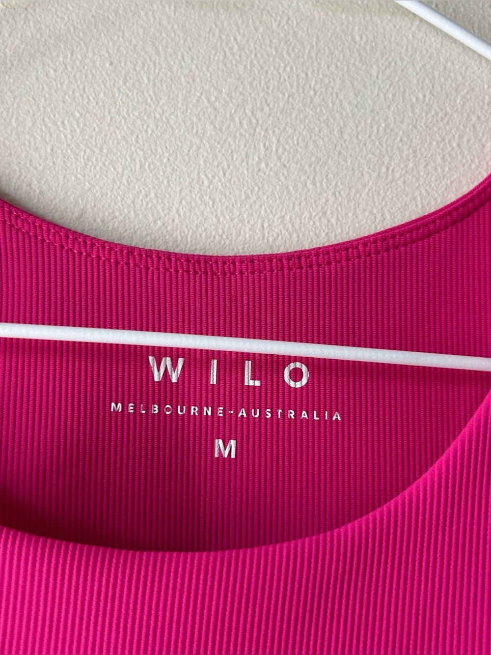 Wilo Active Ribbed Sports Bra Cropped Tank Hot Blush Pink M - Picture 2 of 5